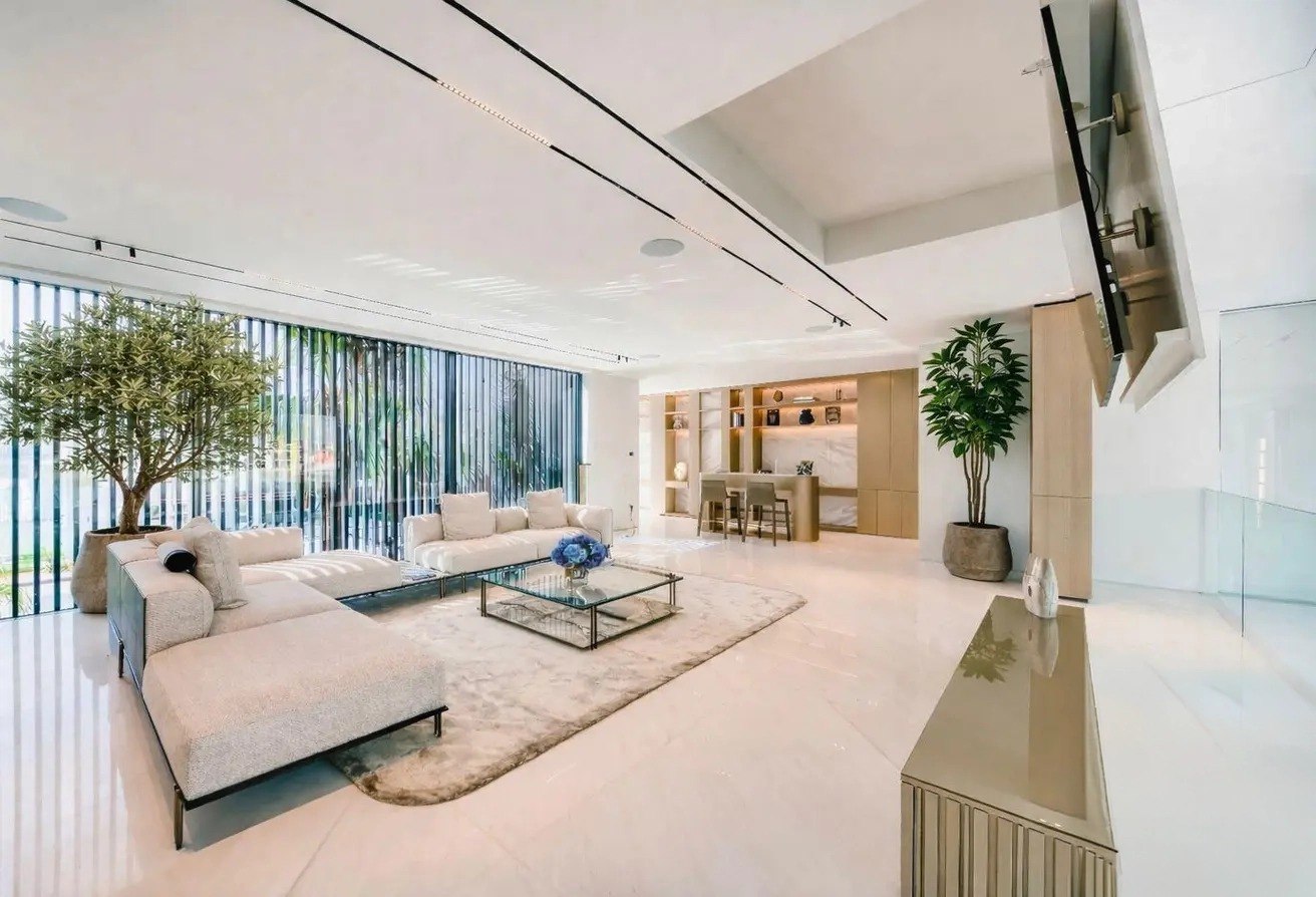 Palm Jumeirah Signature Villa  interior 2